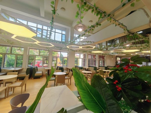 千锦娱乐访问入口食堂施工改造期间