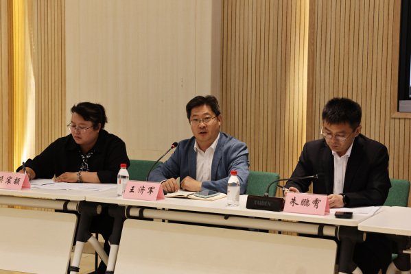 党群工作部(人事部)主任乌许心