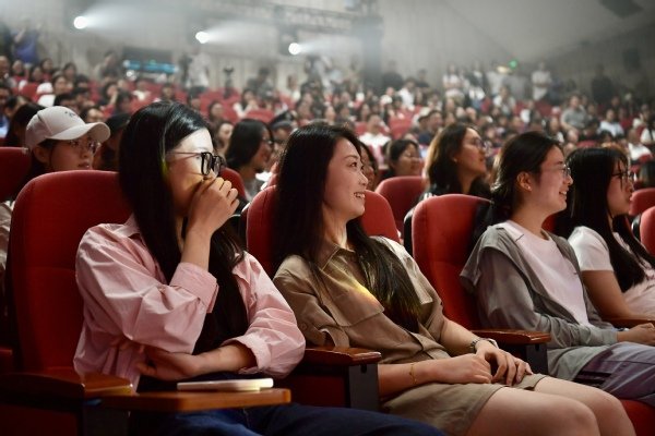 天津市公安局联合相关部门聚焦青年学子